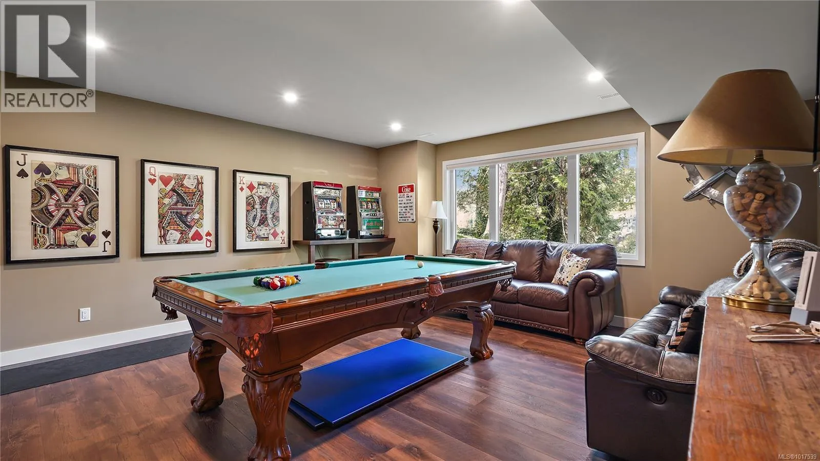 11176 Chalet Rd