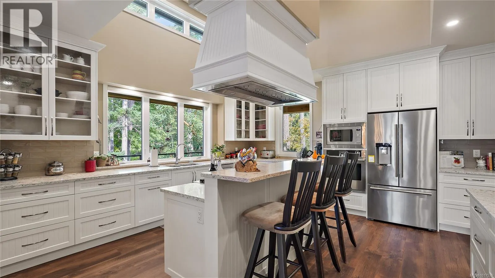 11176 Chalet Rd