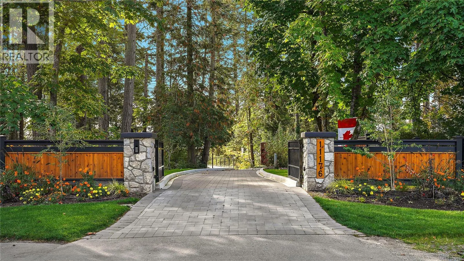 11176 Chalet Rd