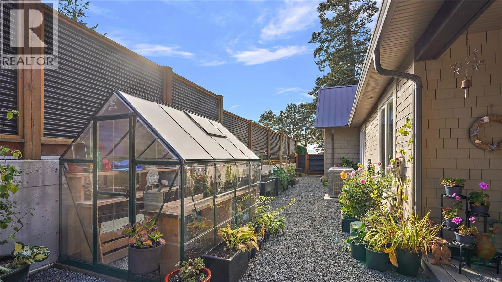 11176 Chalet Rd