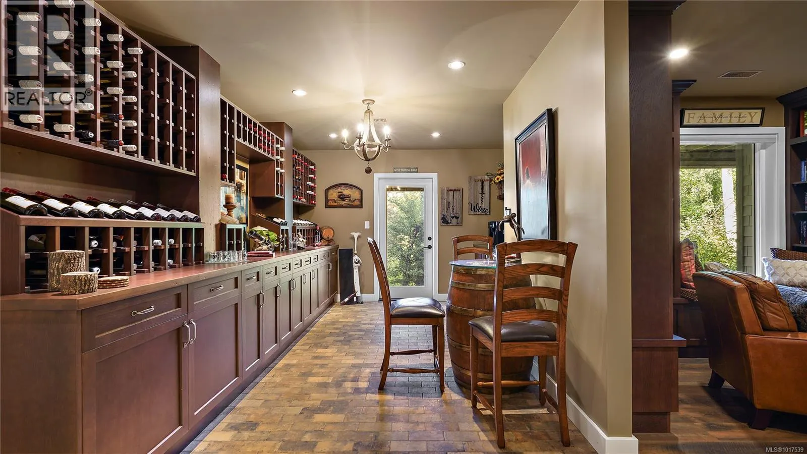 11176 Chalet Rd