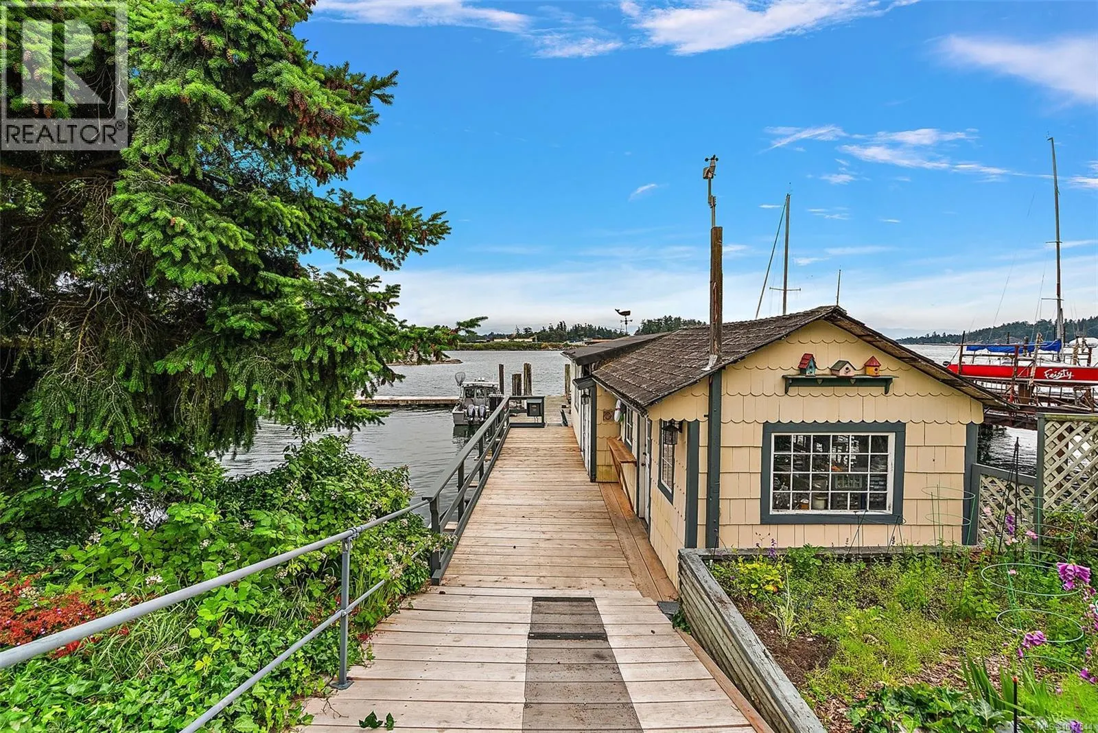 8 Lighthouse Lane