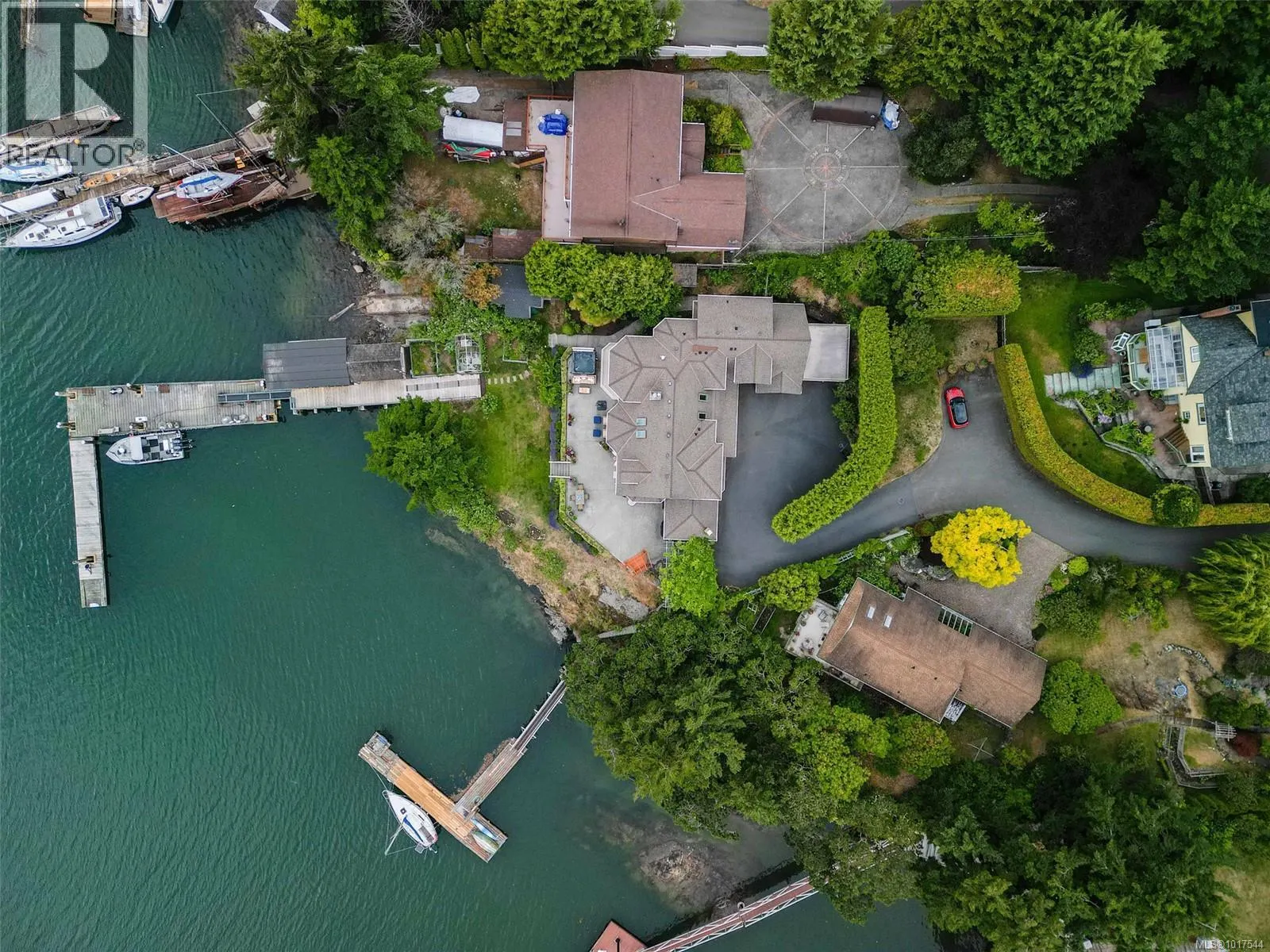 8 Lighthouse Lane