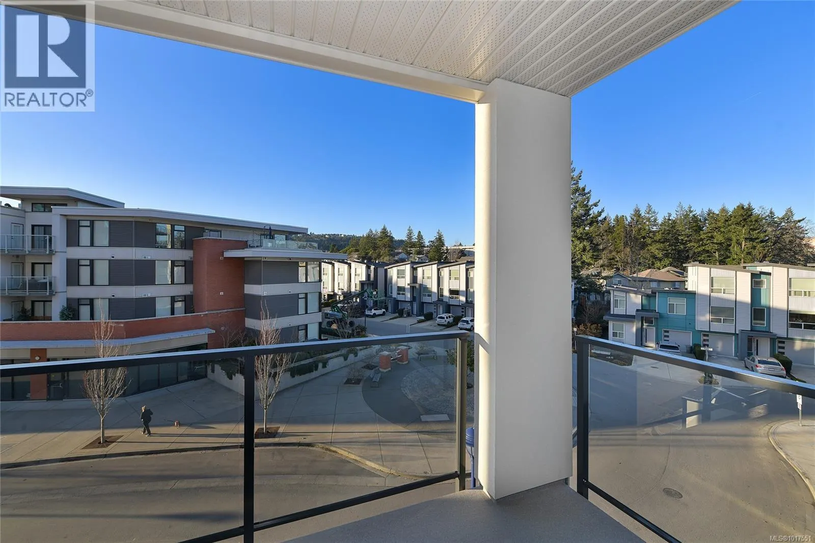 308 947 Whirlaway Cres