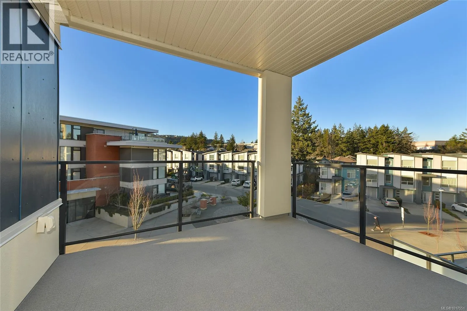 308 947 Whirlaway Cres