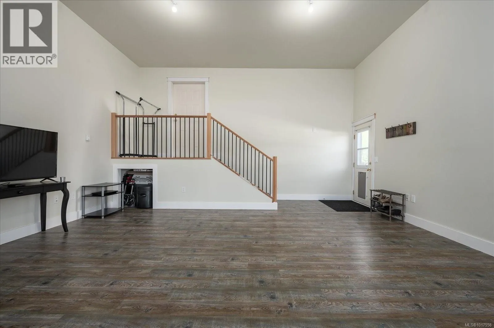 800 Colonia Dr