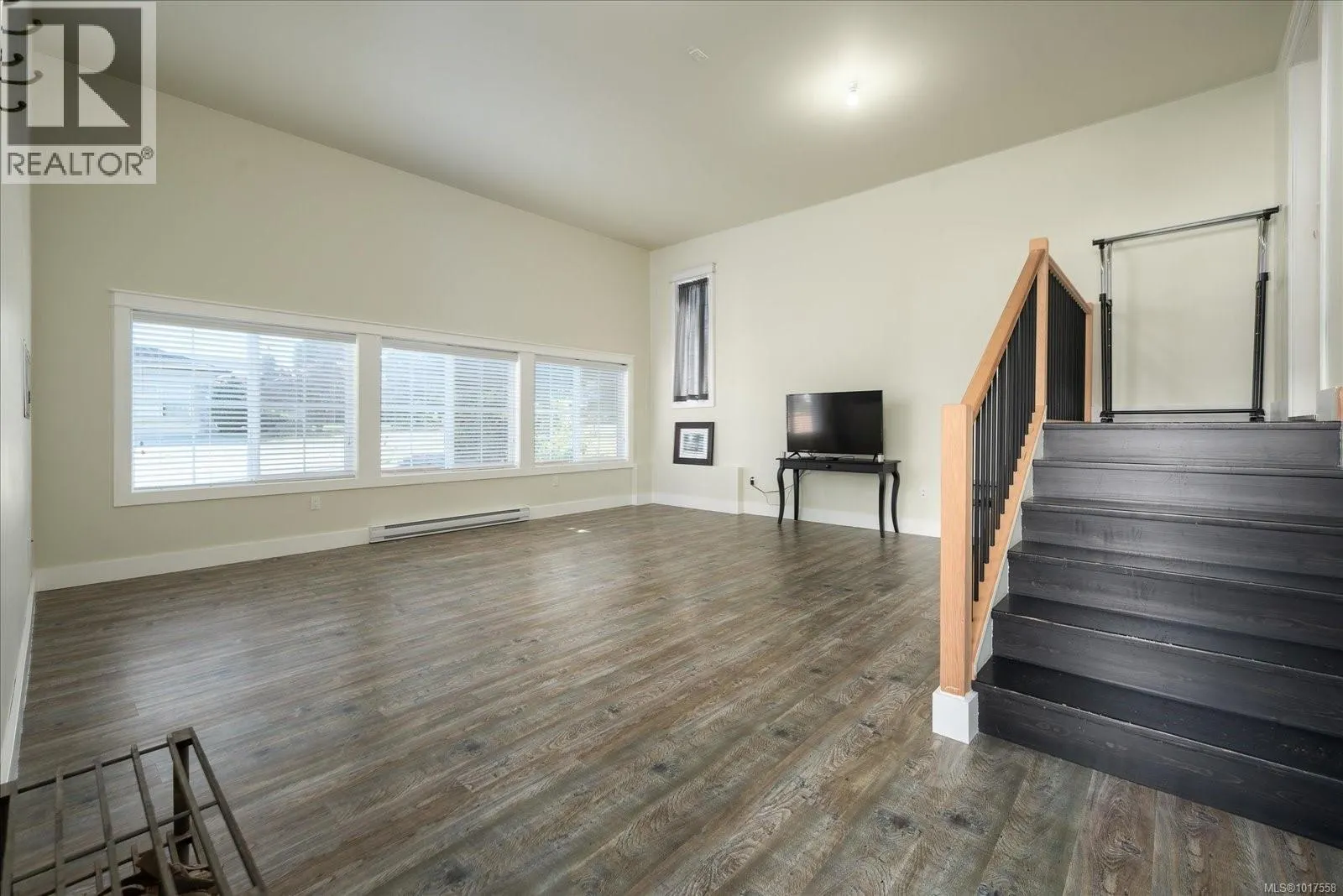 800 Colonia Dr