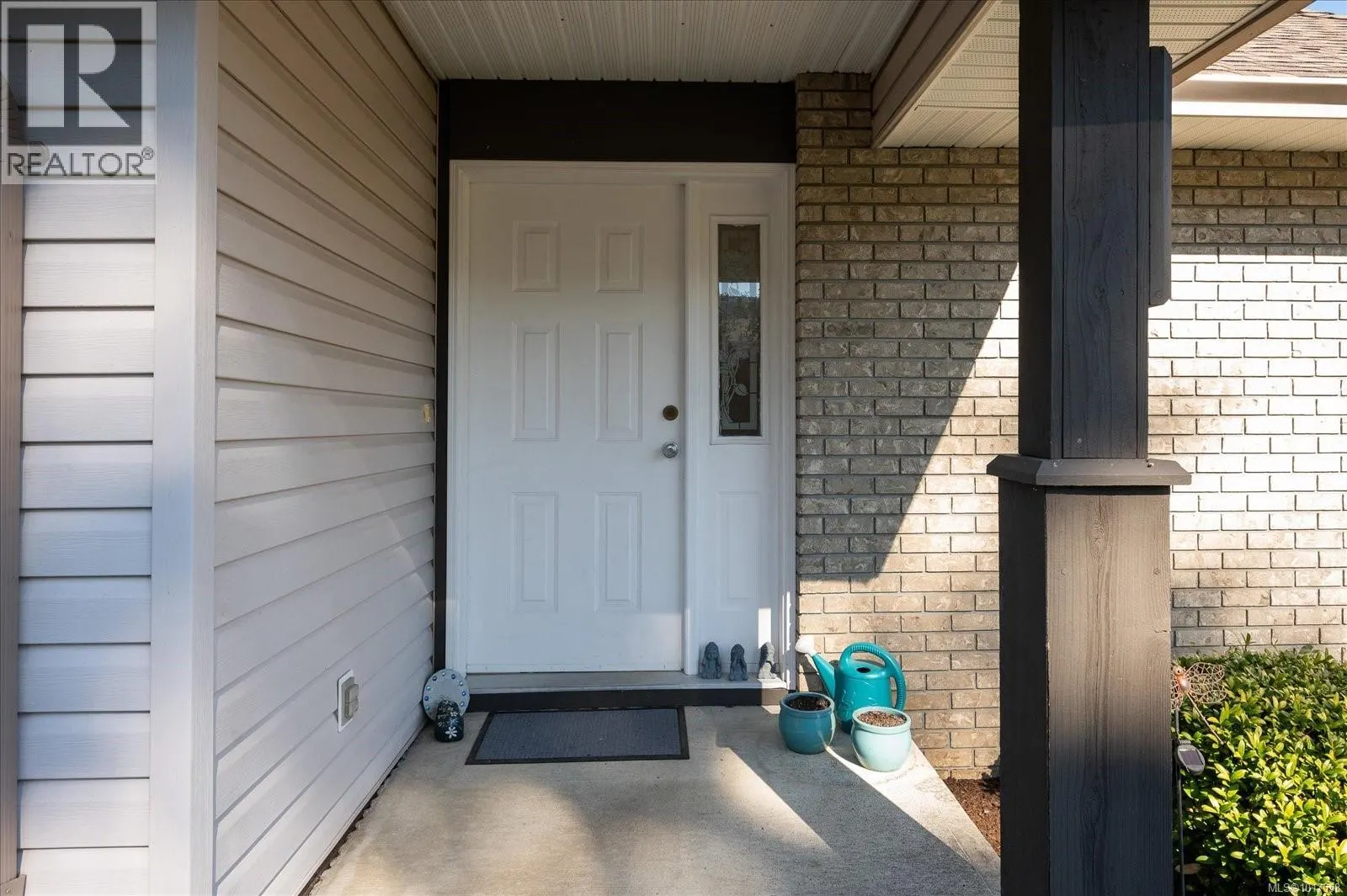 800 Colonia Dr