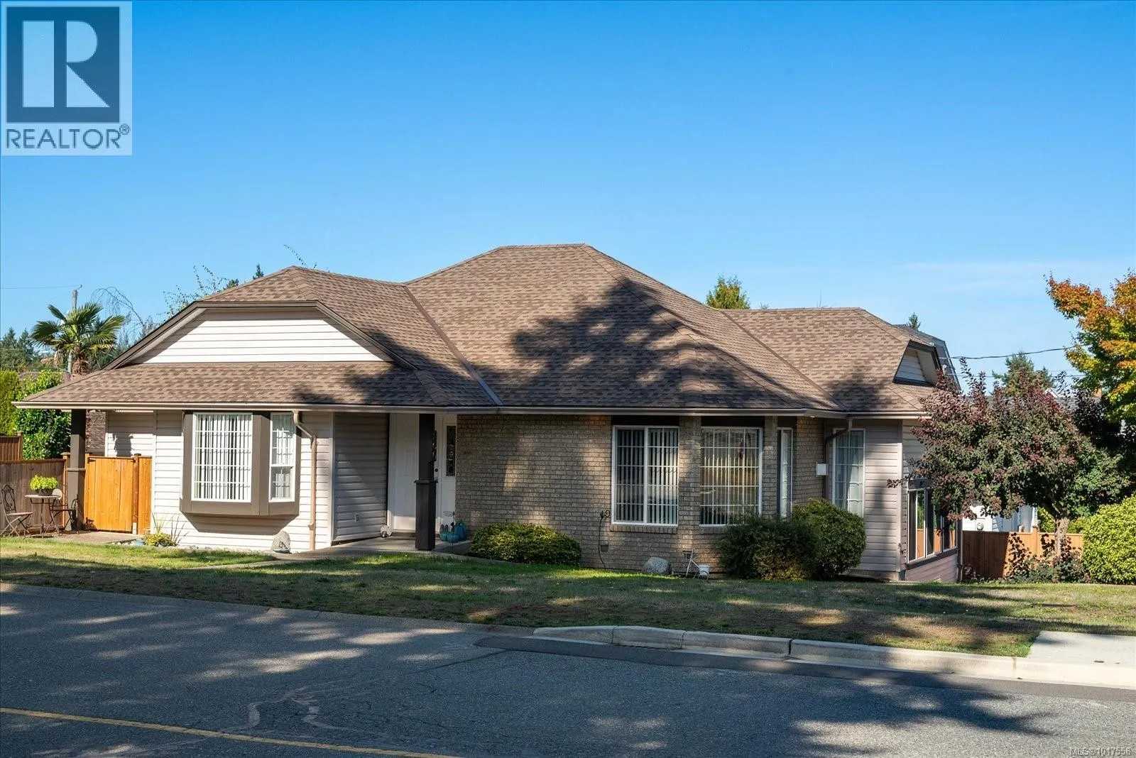800 Colonia Dr