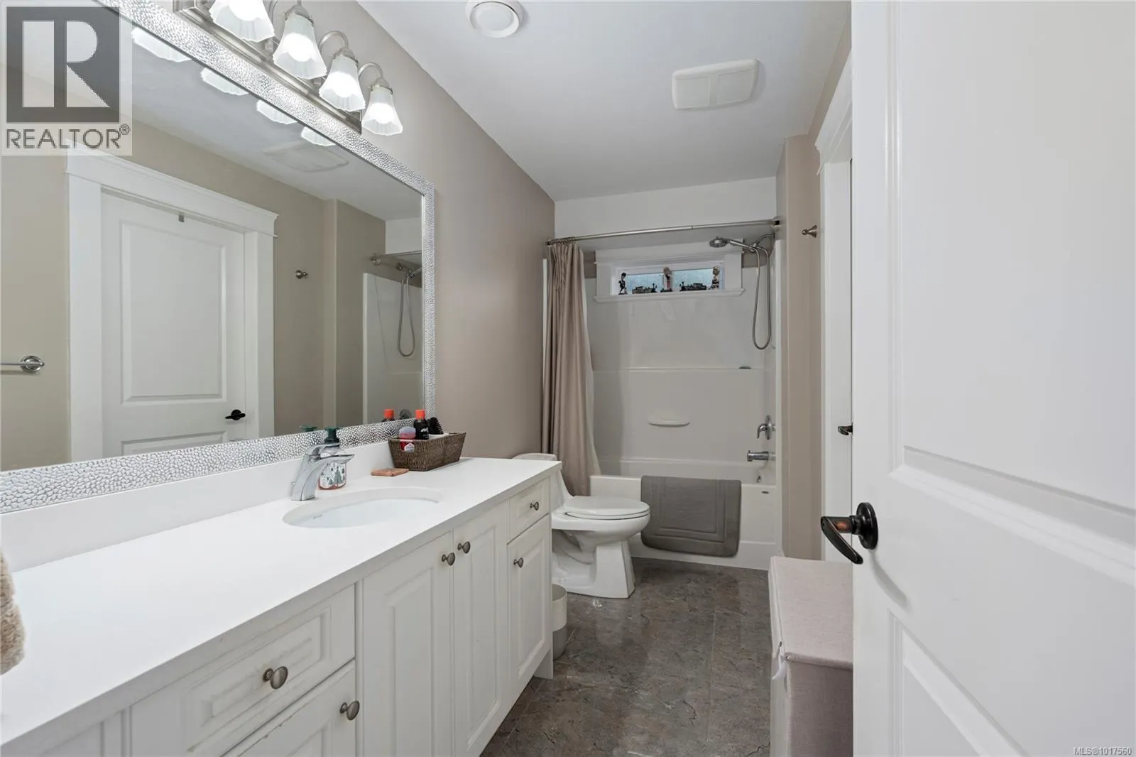 5038 Renee Pl