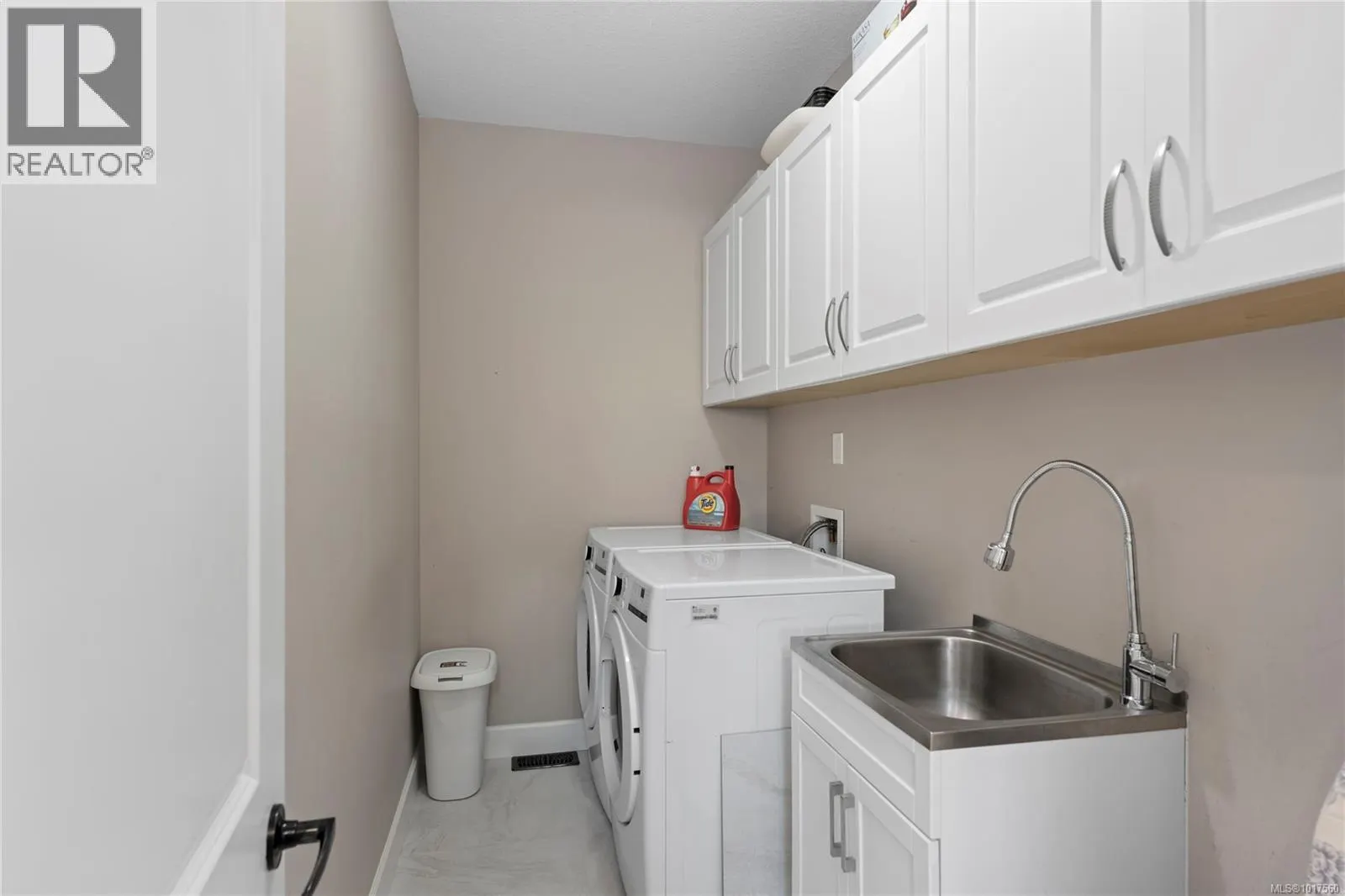 5038 Renee Pl