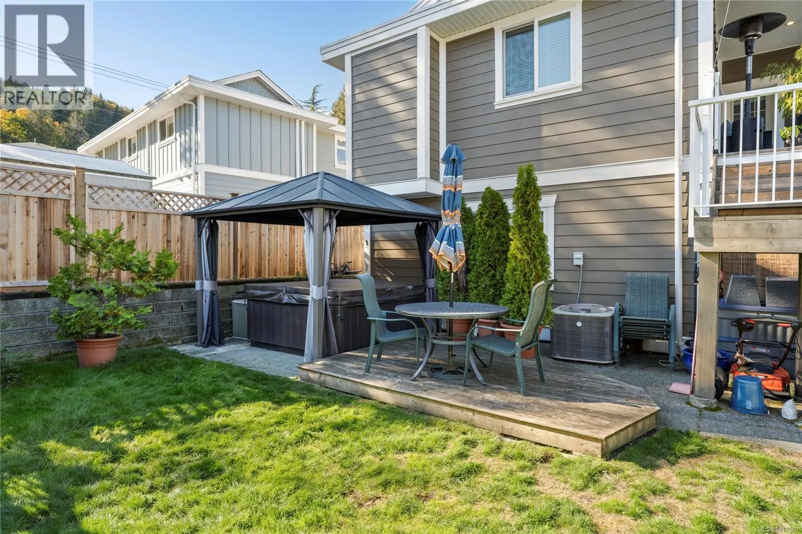 5038 Renee Pl