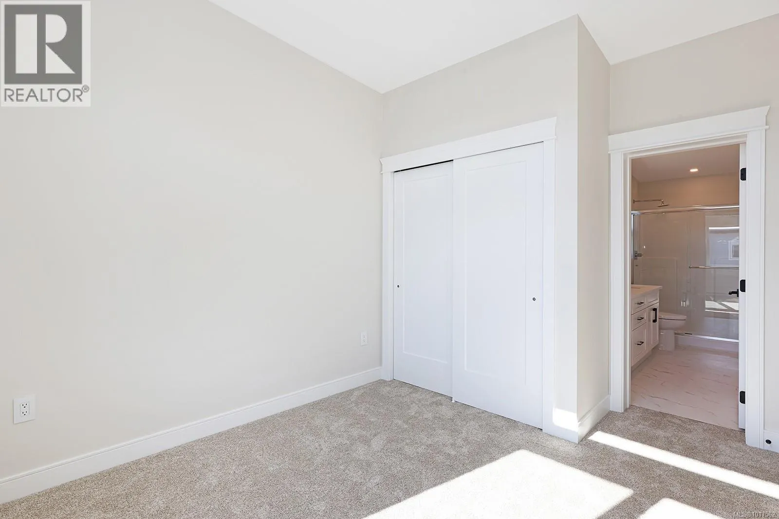 16 1240 Wilkinson Rd