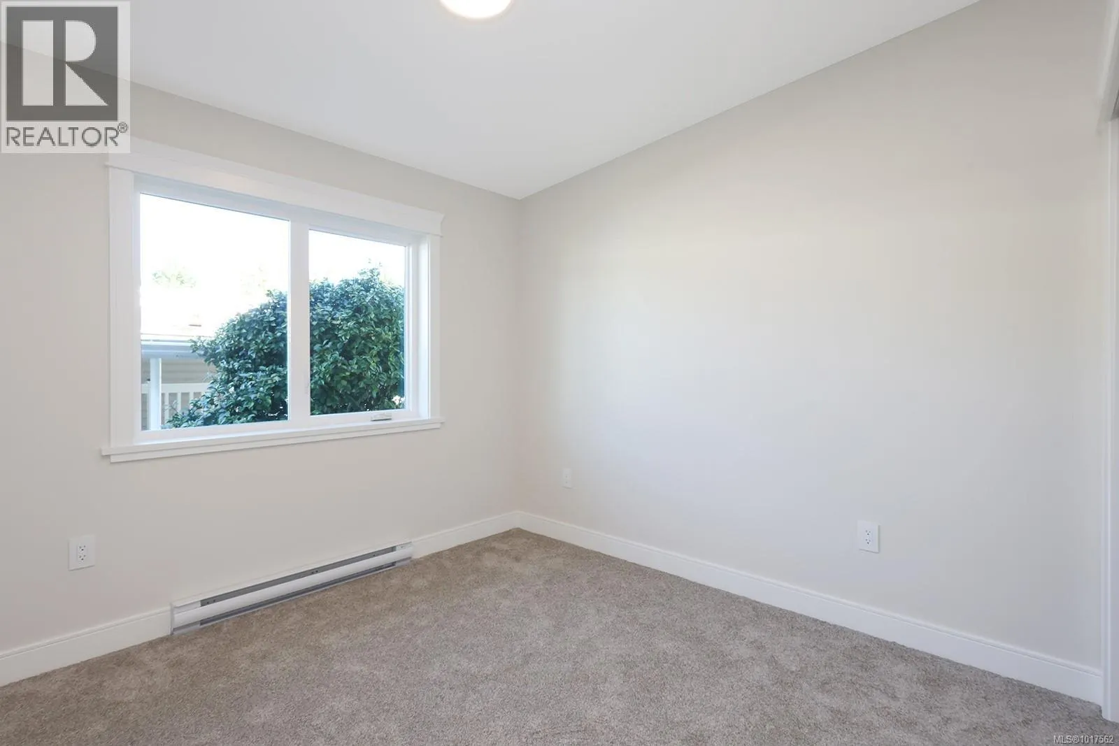 16 1240 Wilkinson Rd