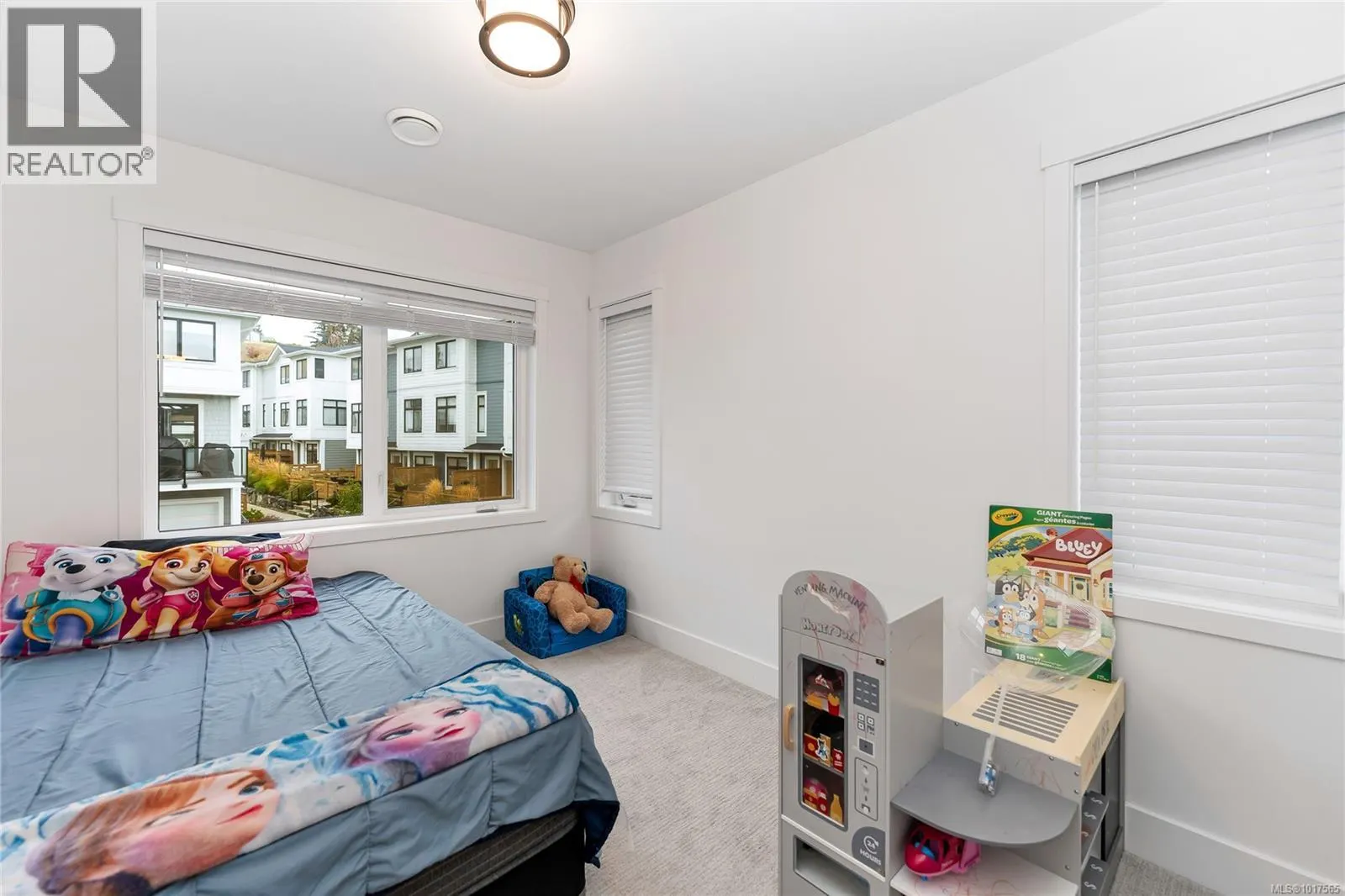 66 255 Caspian Dr