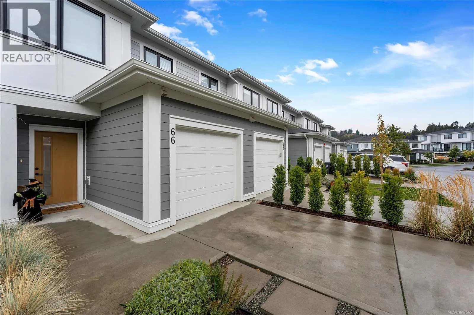66 255 Caspian Dr