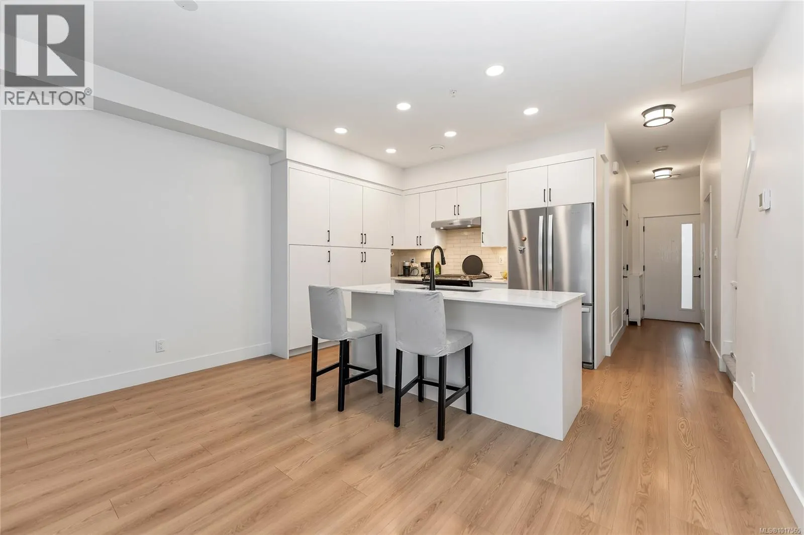 66 255 Caspian Dr