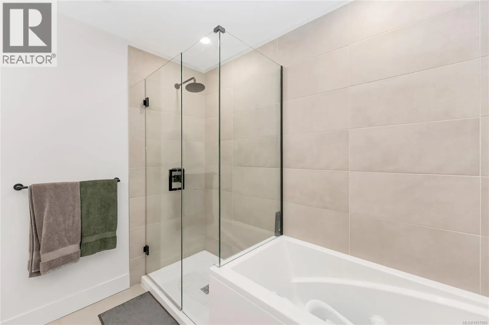 66 255 Caspian Dr