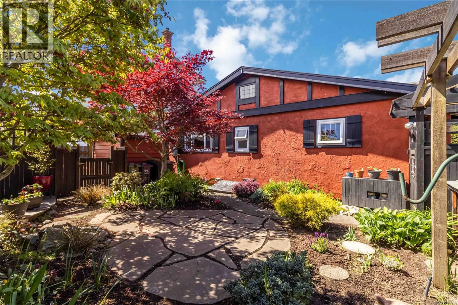 1727 Lillian Rd