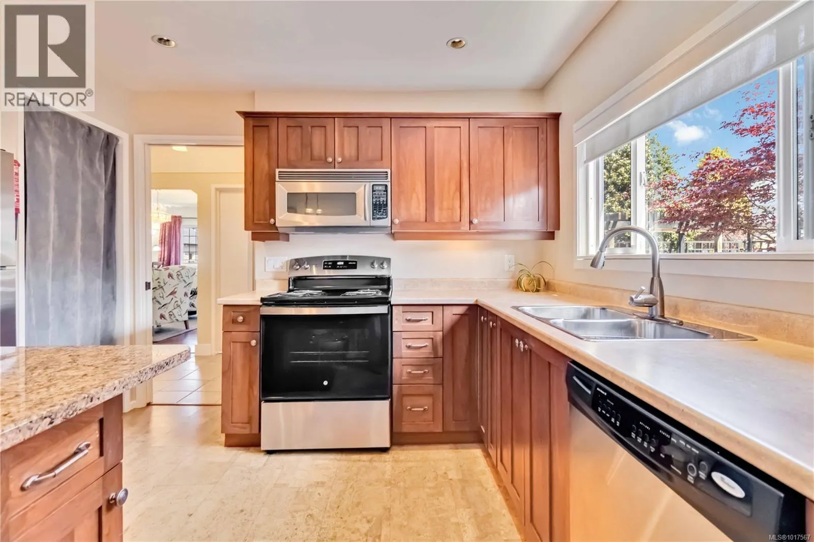 1727 Lillian Rd