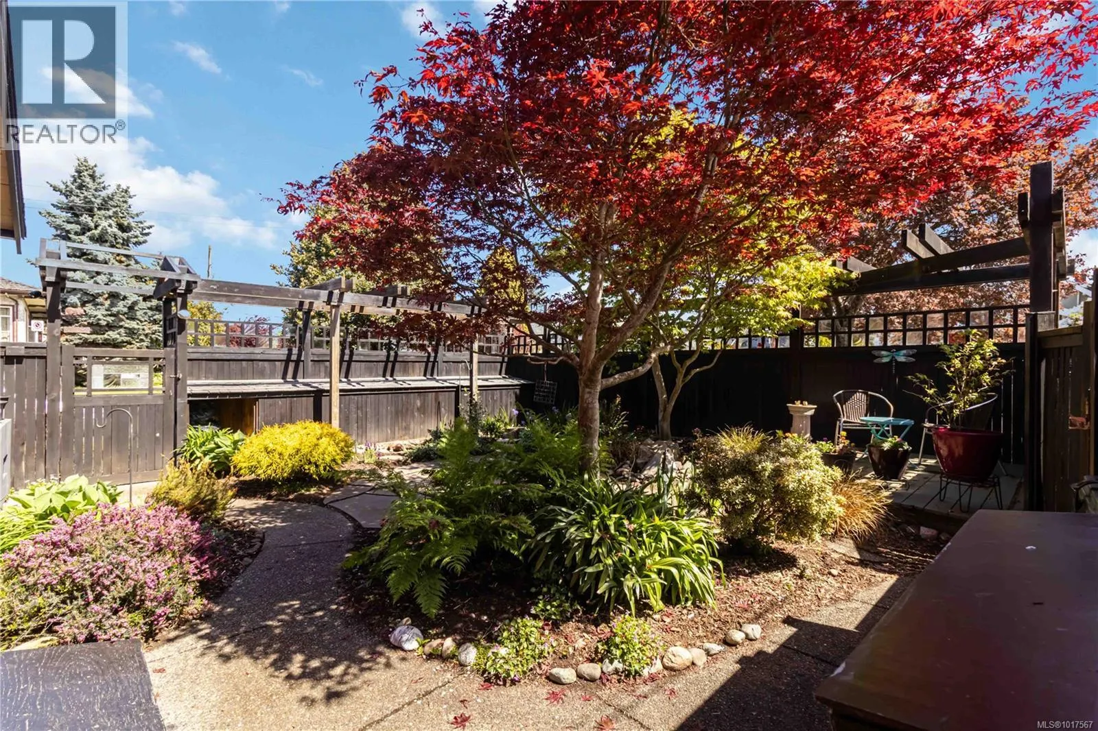 1727 Lillian Rd