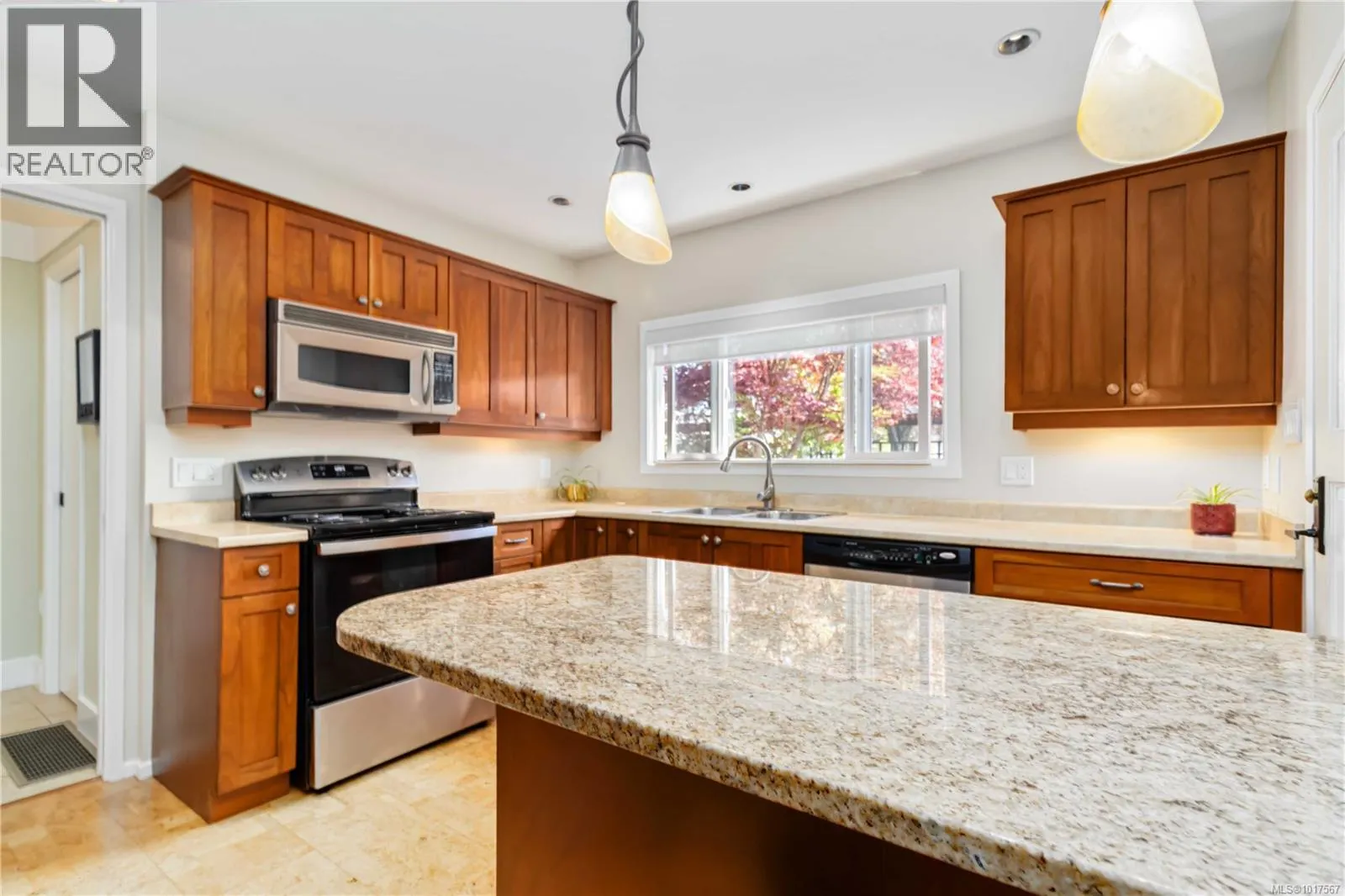 1727 Lillian Rd
