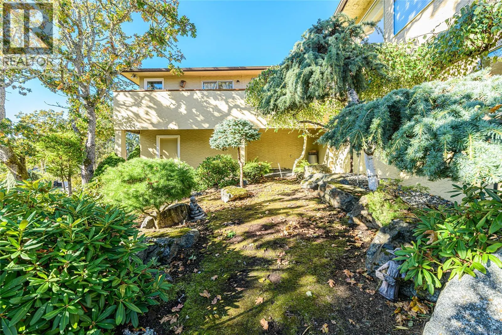 4727 Treetop Hts
