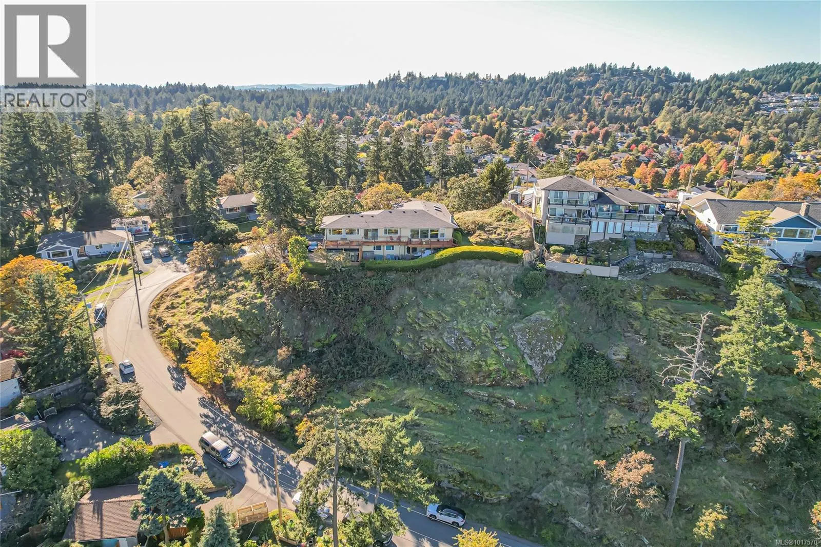 4727 Treetop Hts
