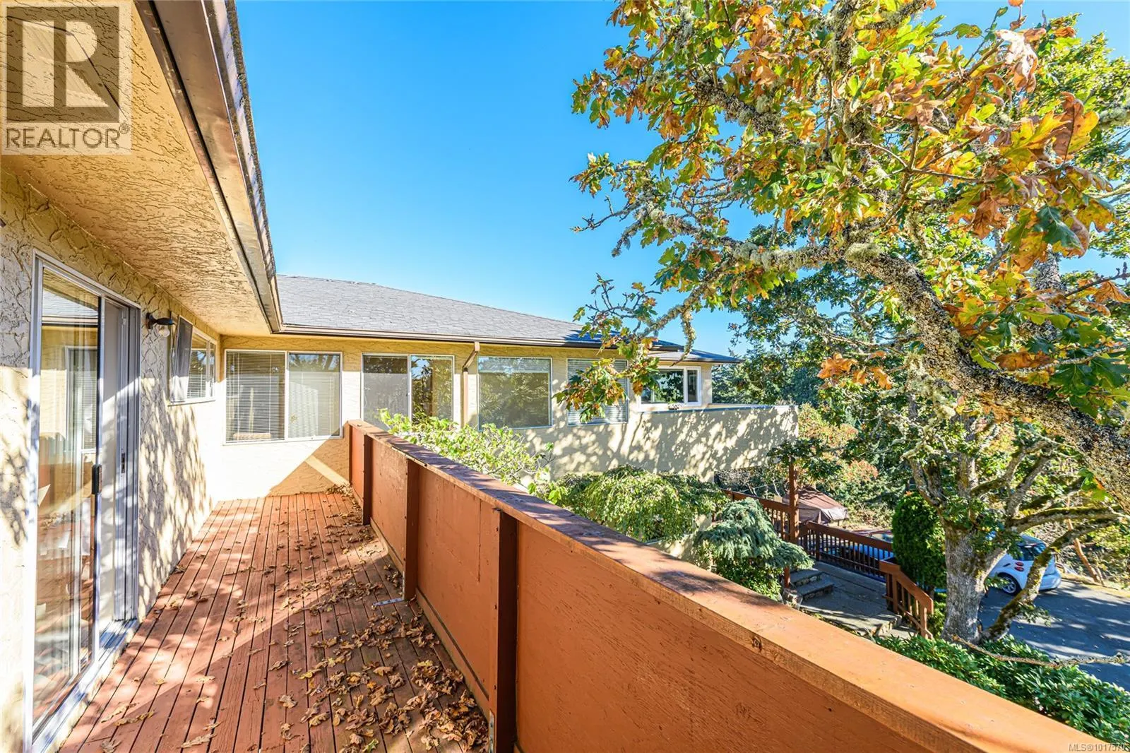 4727 Treetop Hts