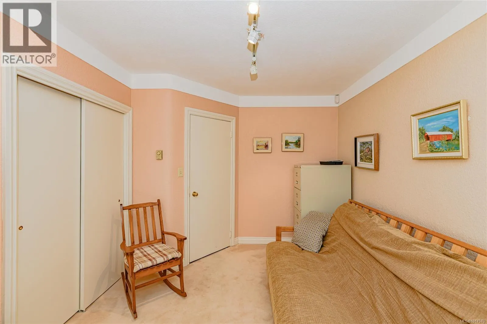 4727 Treetop Hts