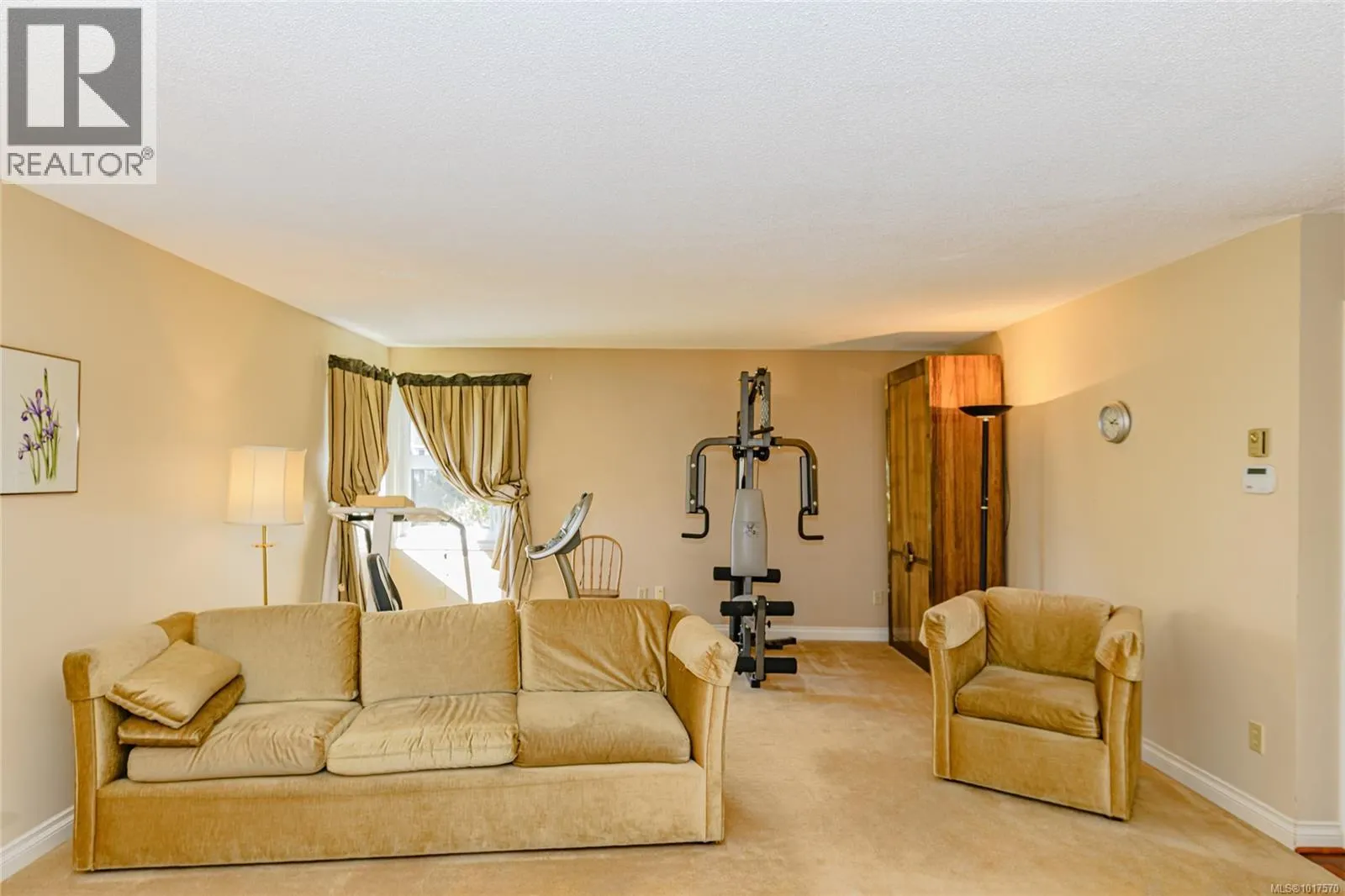 4727 Treetop Hts