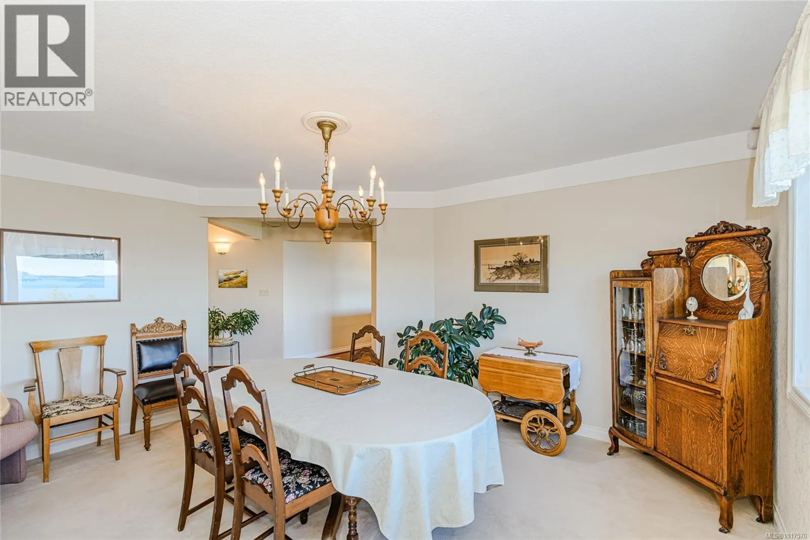 4727 Treetop Hts