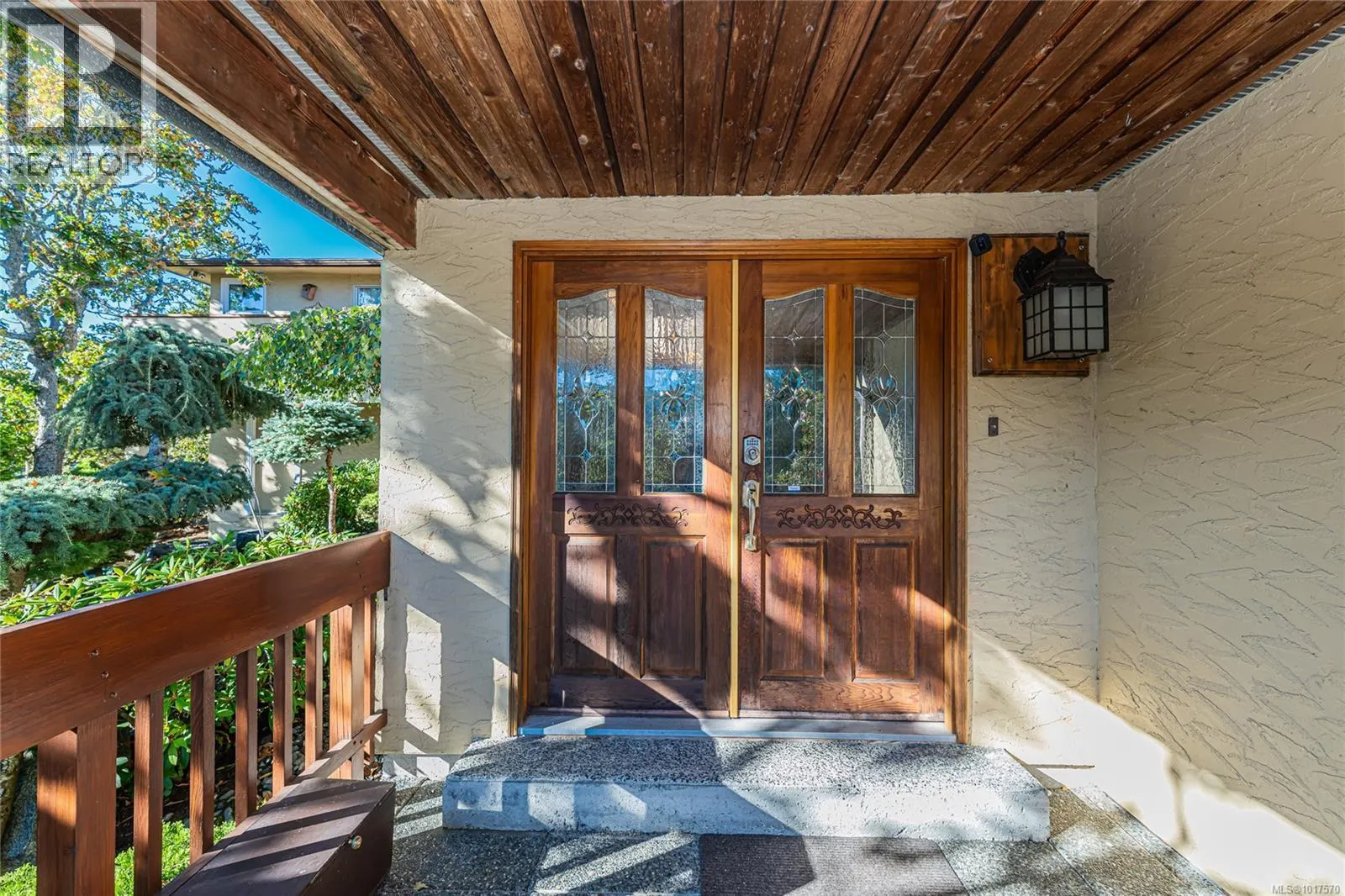 4727 Treetop Hts