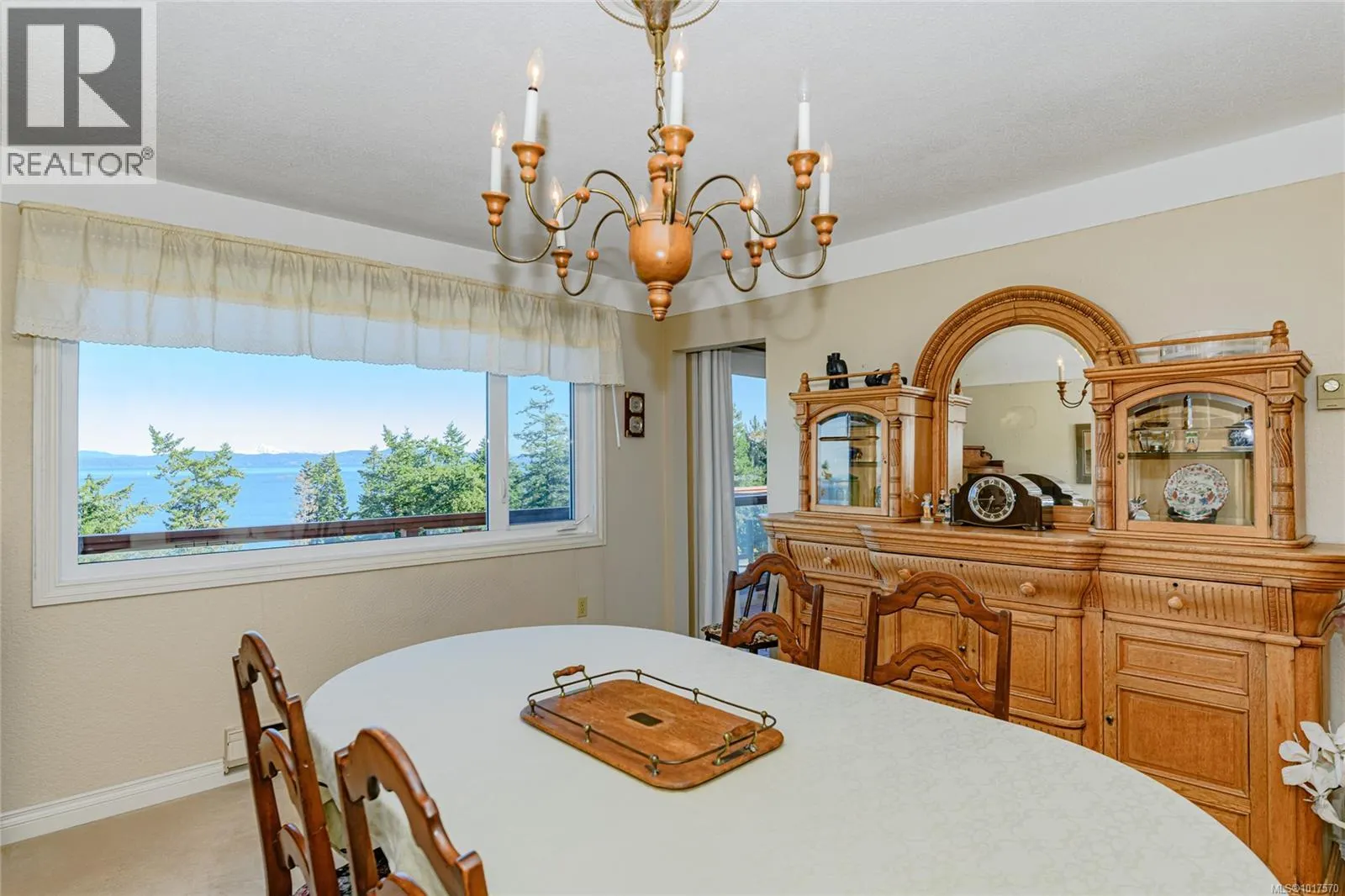 4727 Treetop Hts