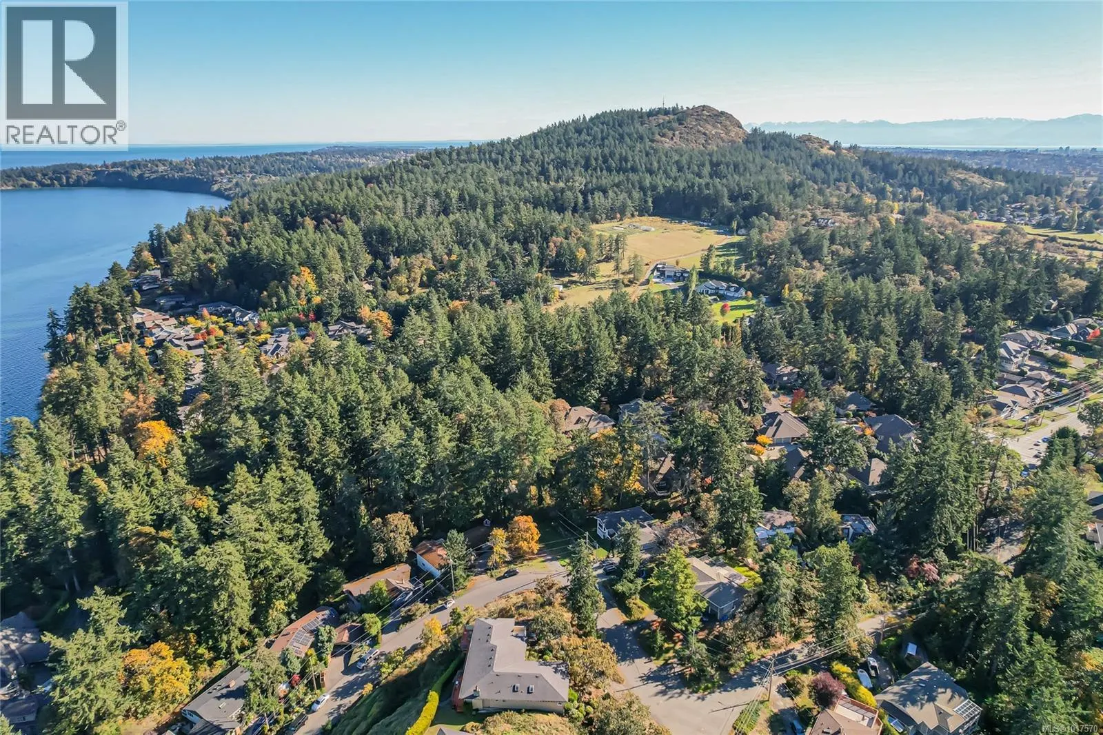 4727 Treetop Hts