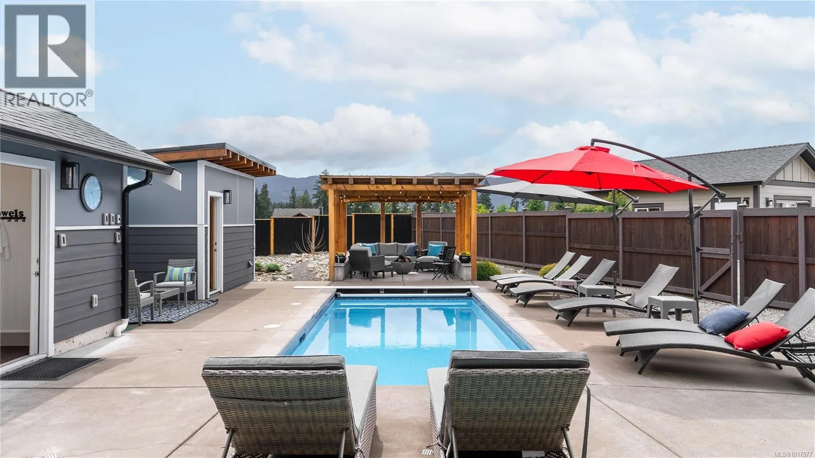 7267 Lakefront Dr