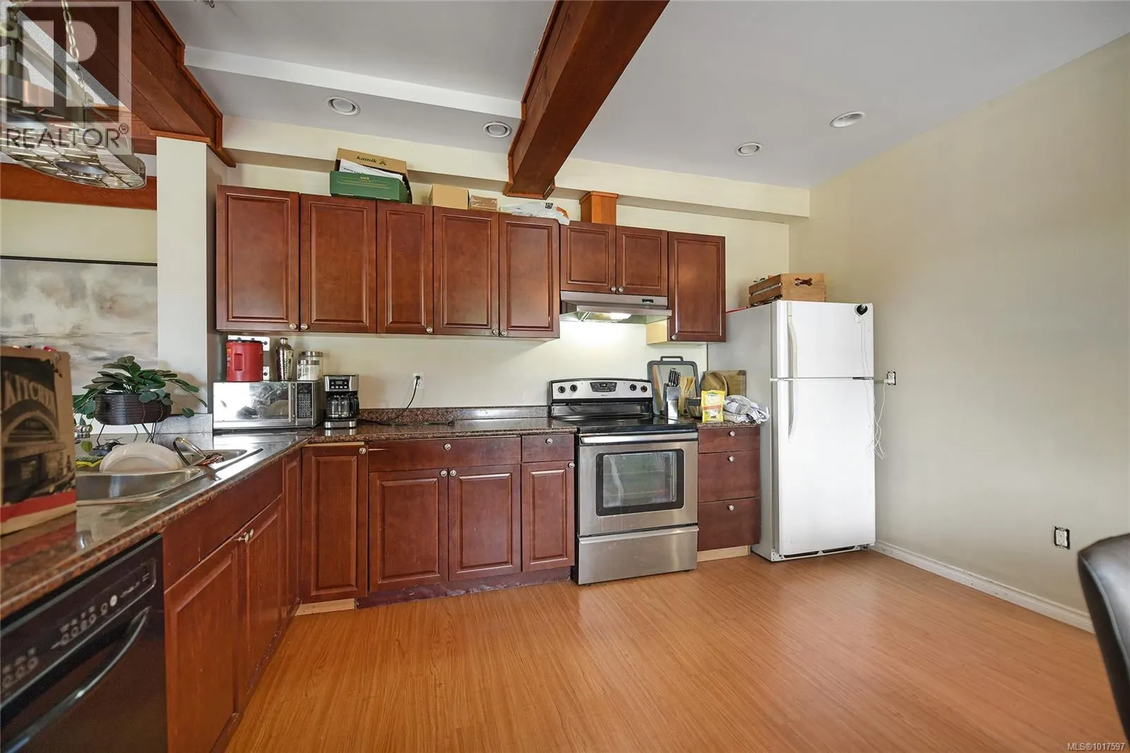 5440 SOOKE Rd