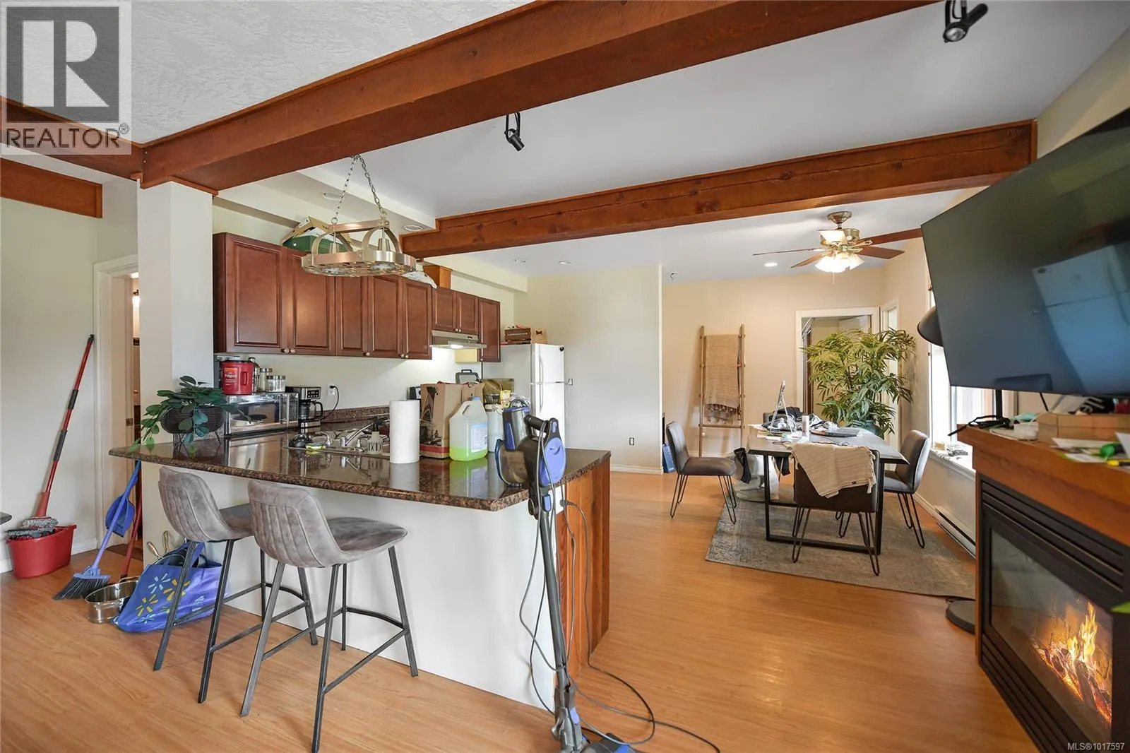5440 SOOKE Rd