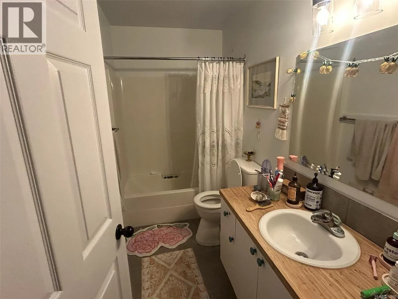 2550 Sooke River Rd