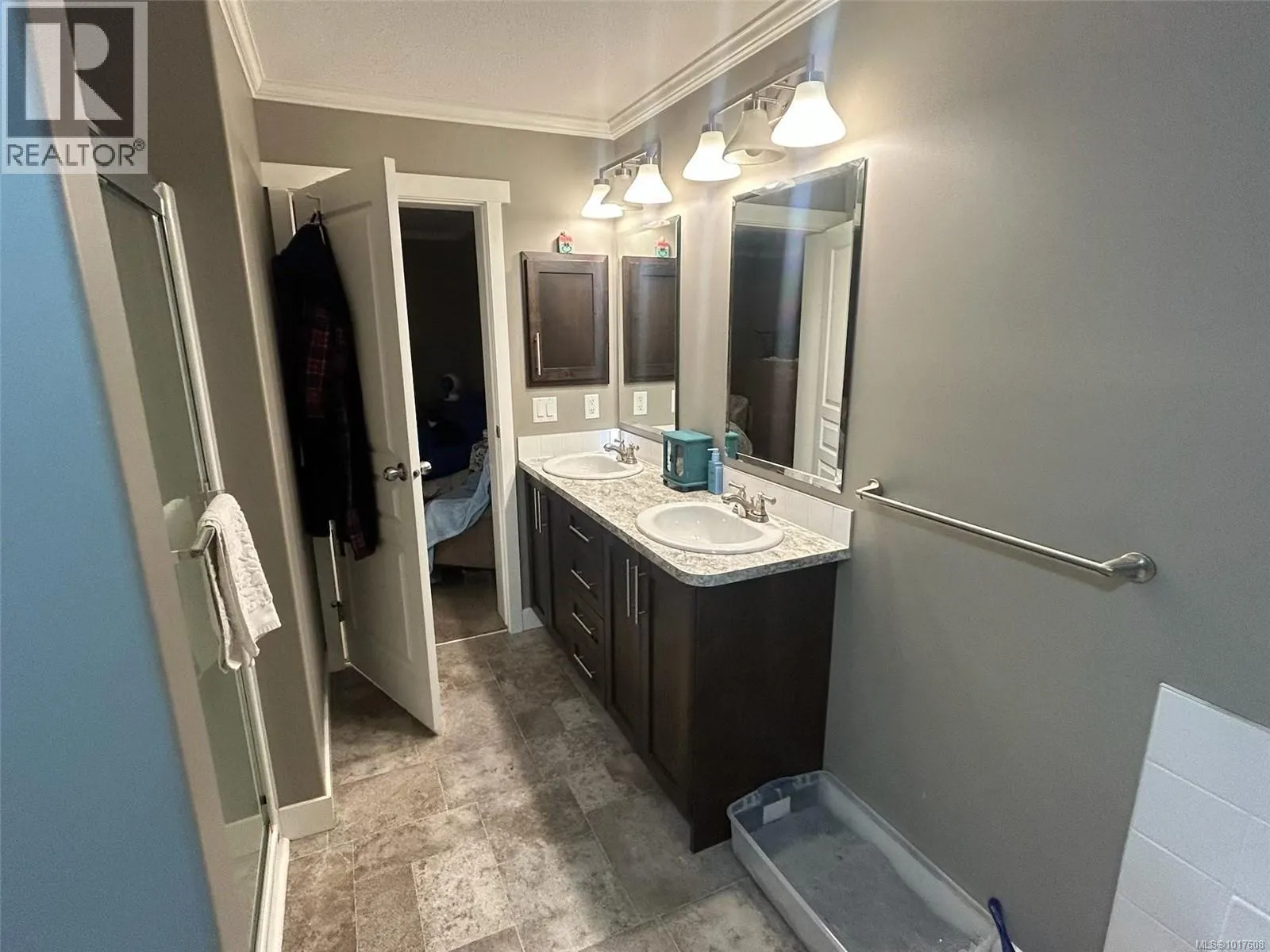 2550 Sooke River Rd