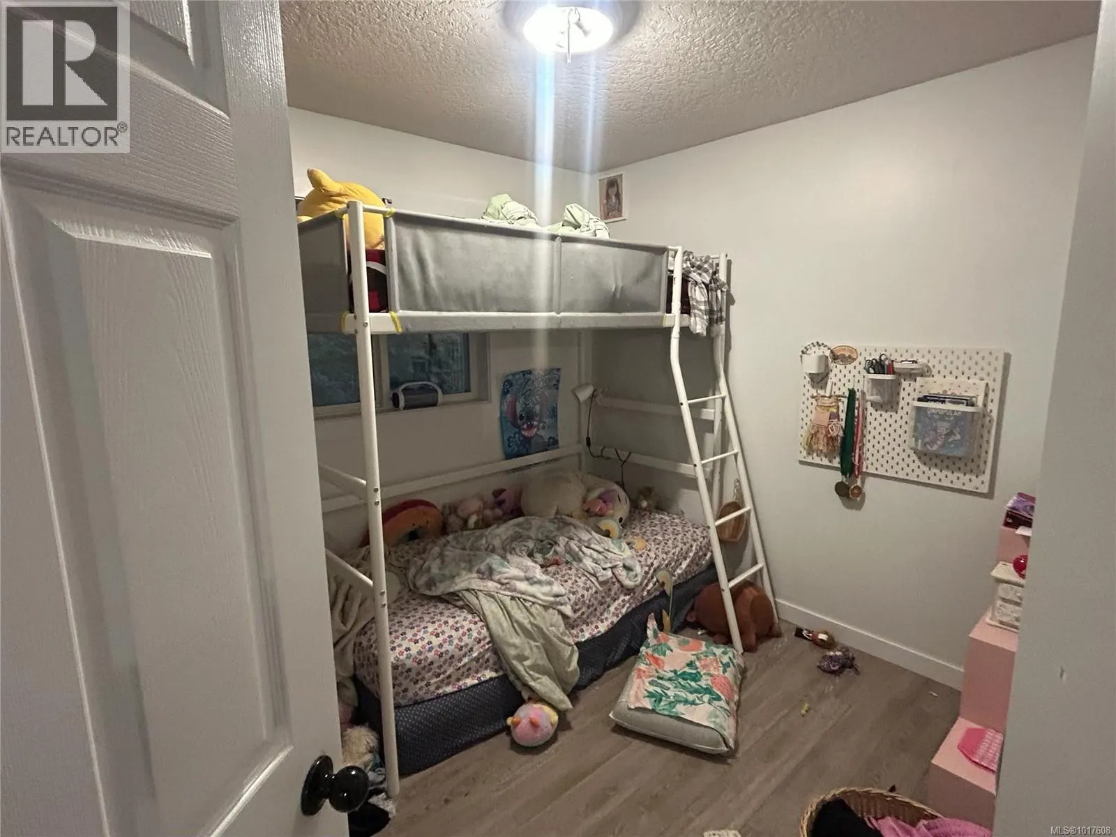 2550 Sooke River Rd