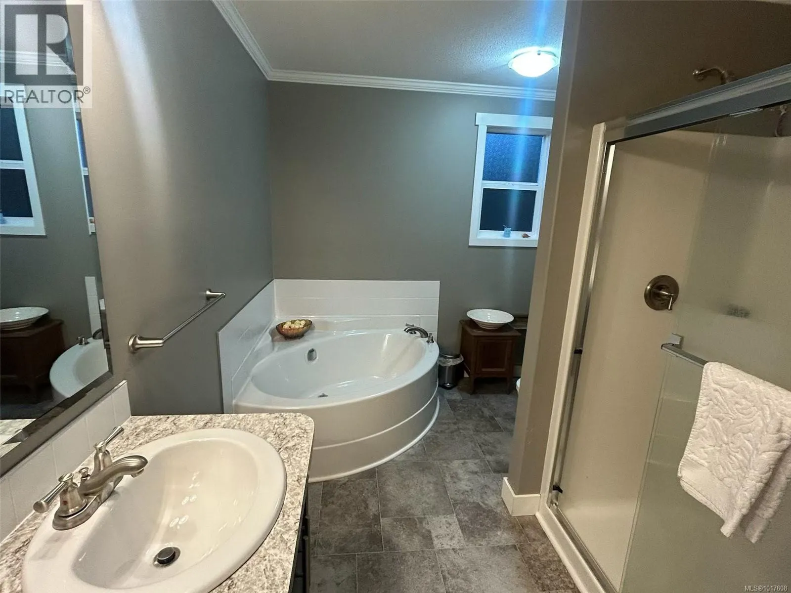 2550 Sooke River Rd