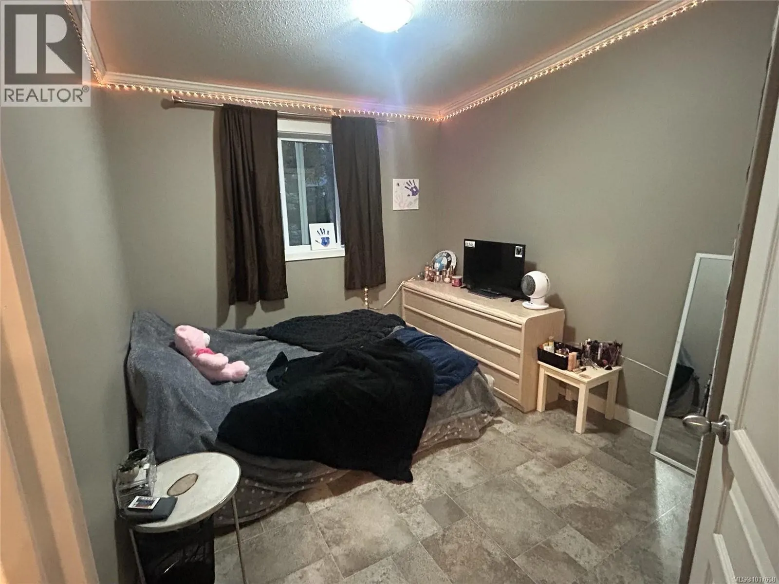 2550 Sooke River Rd