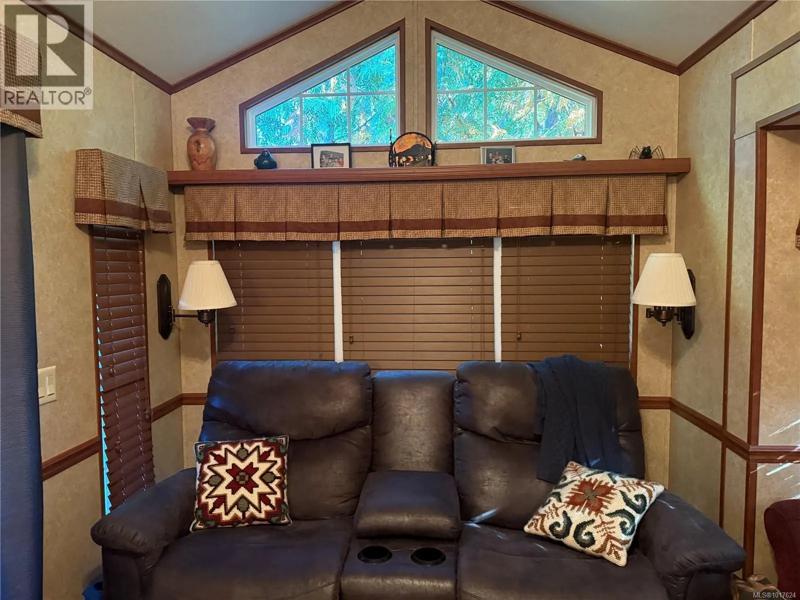 G12/13 2650 Turnbull Rd