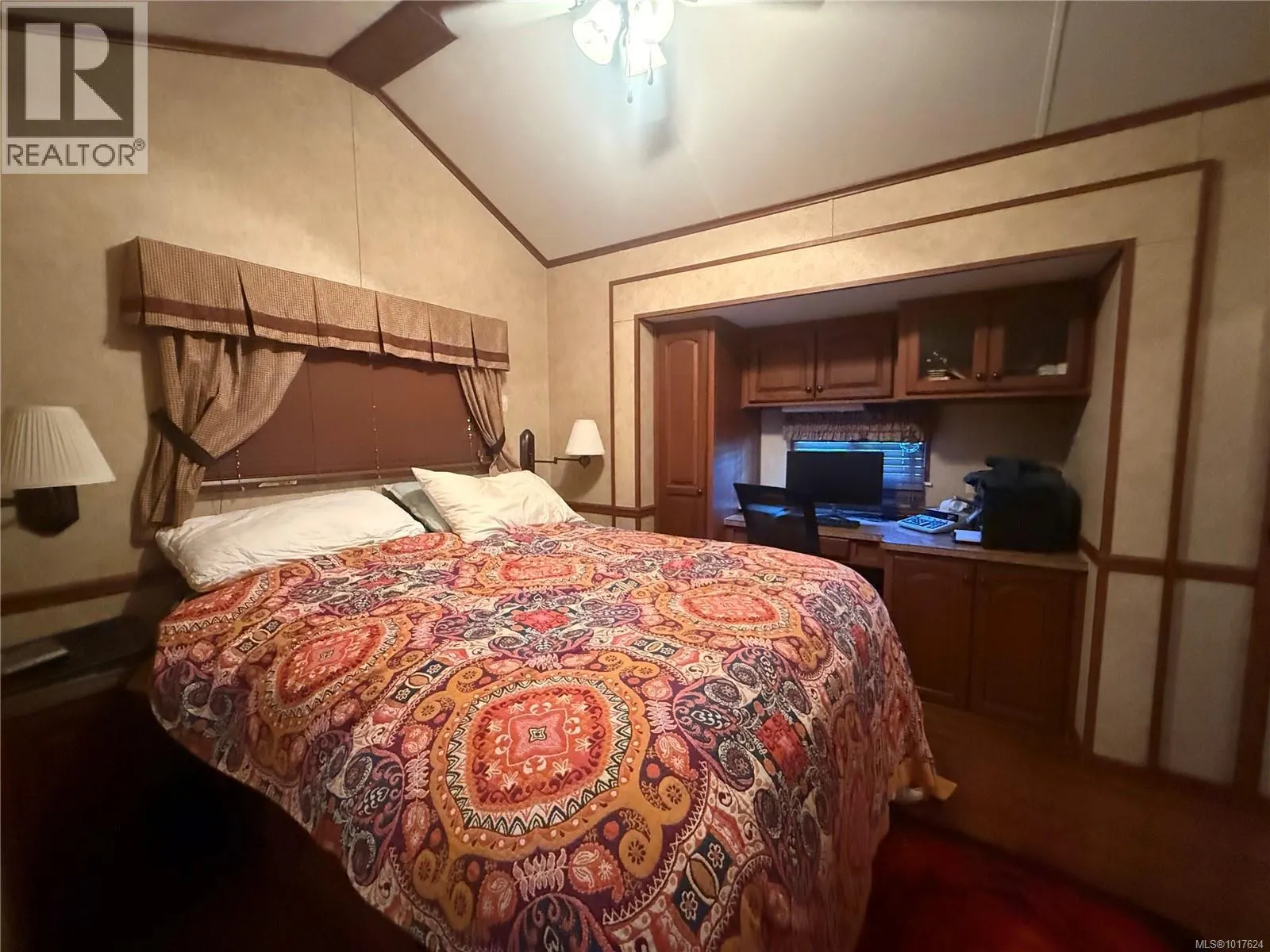 G12/13 2650 Turnbull Rd