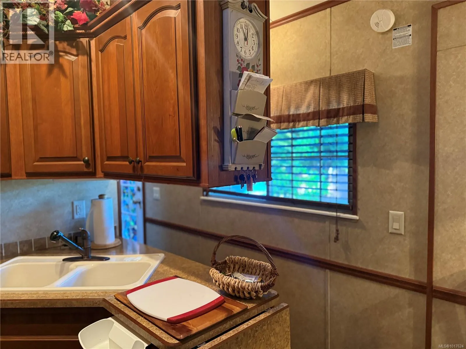 G12/13 2650 Turnbull Rd