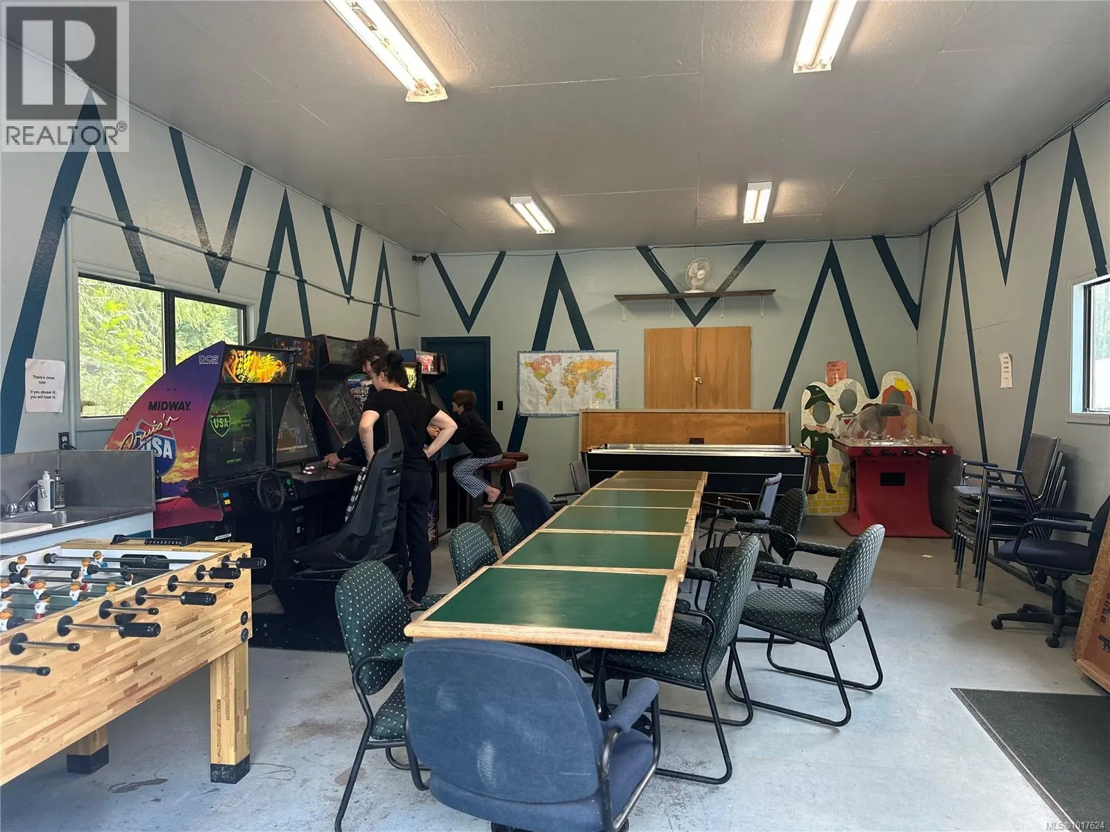 G12/13 2650 Turnbull Rd