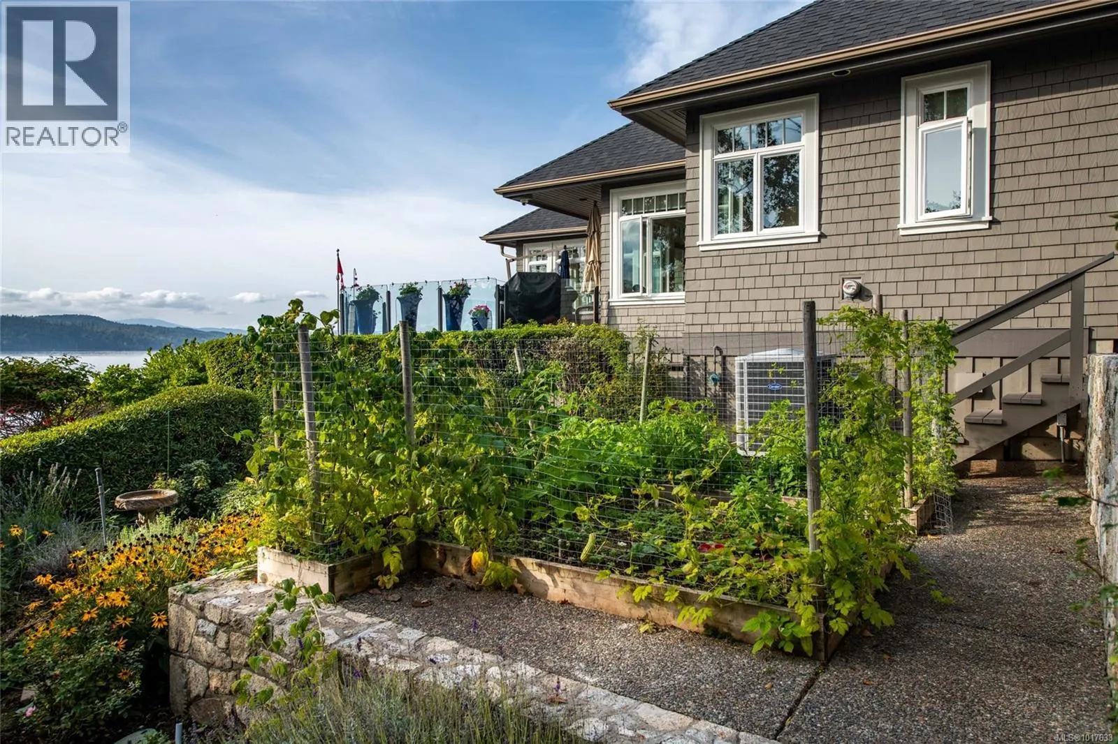 8338 West Saanich Rd