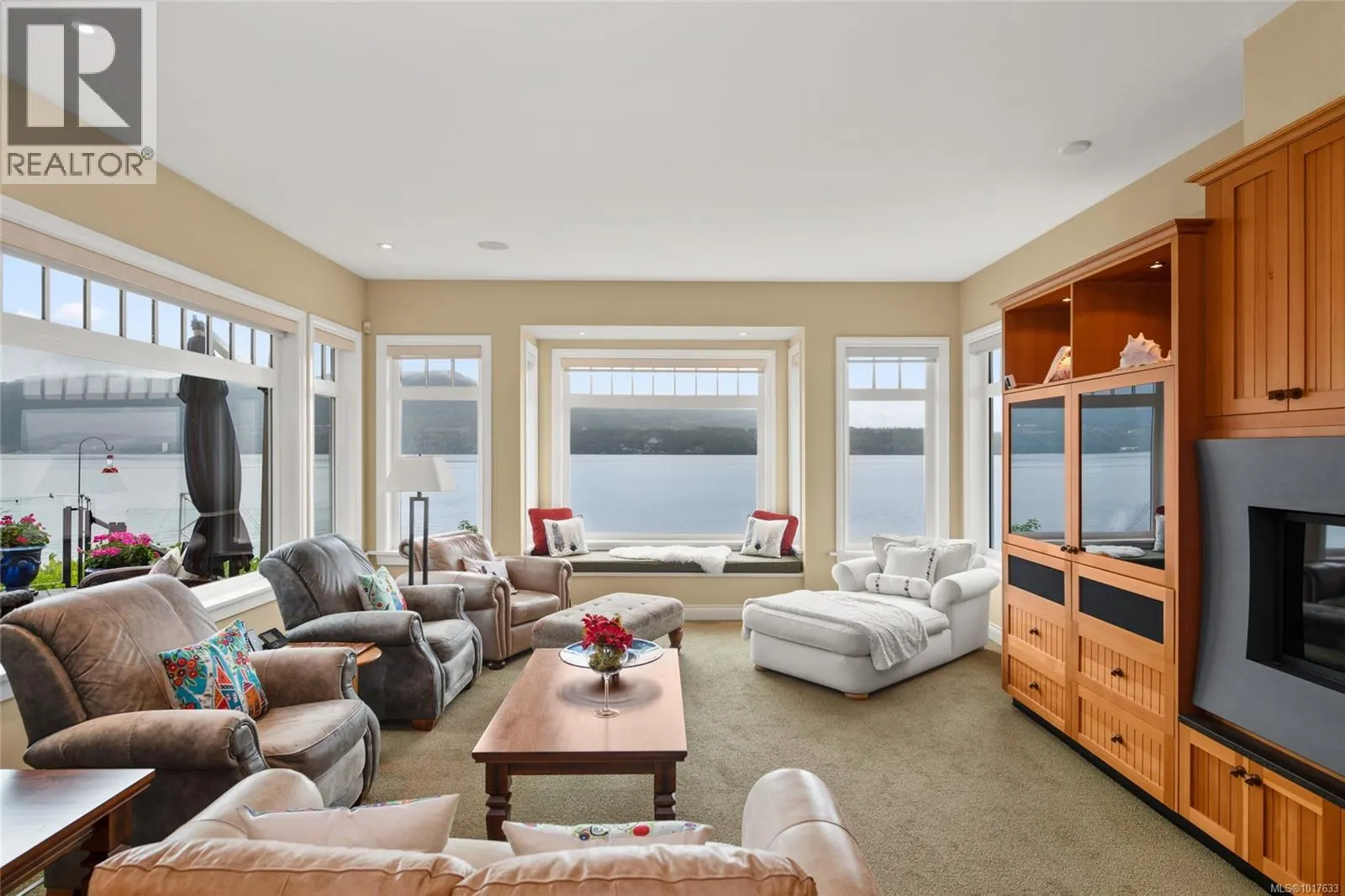 8338 West Saanich Rd