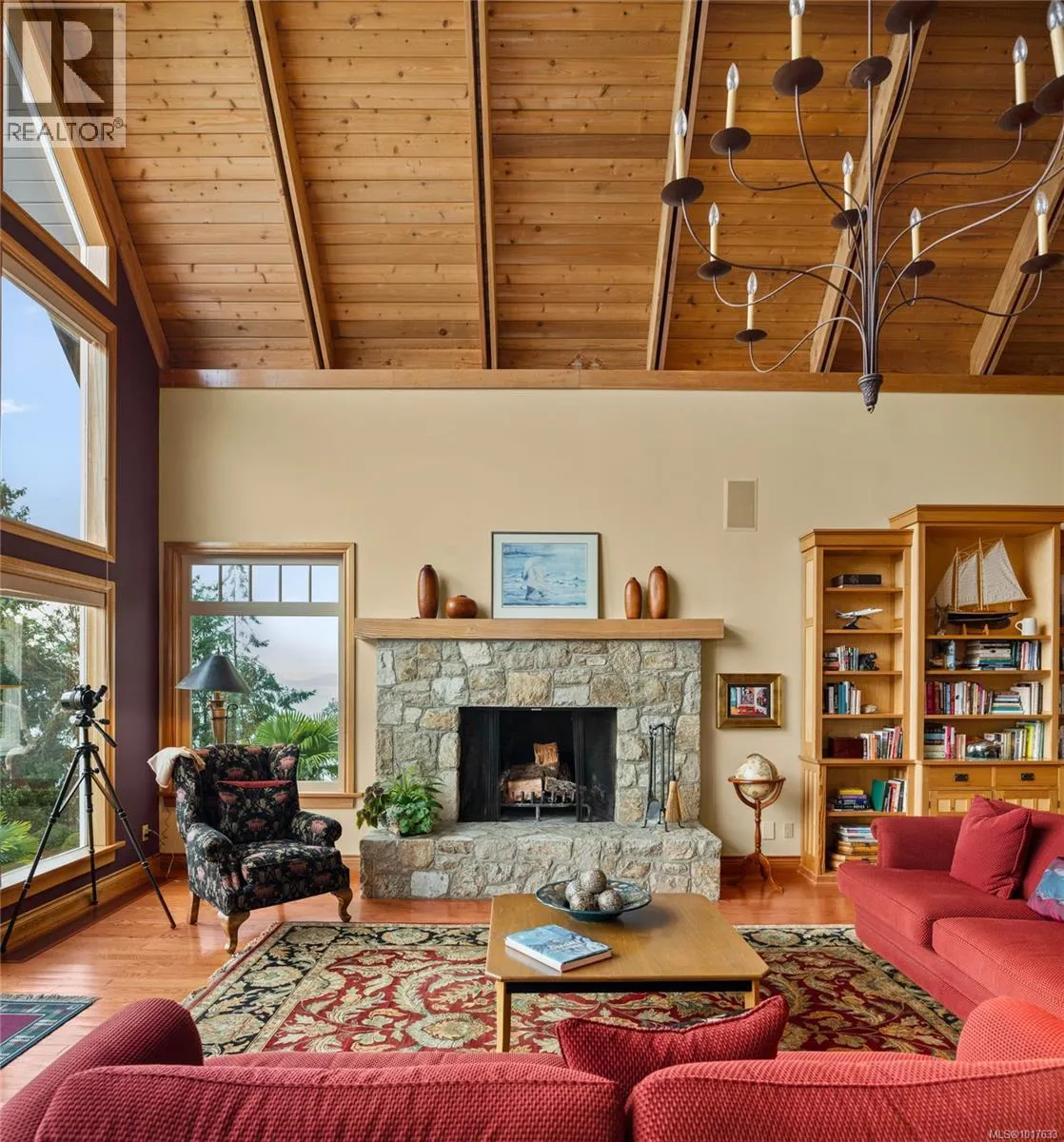 8338 West Saanich Rd